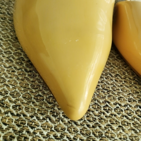 Boden Two Part Court Patent Leather Nude Pumps - Picture 4 of 12